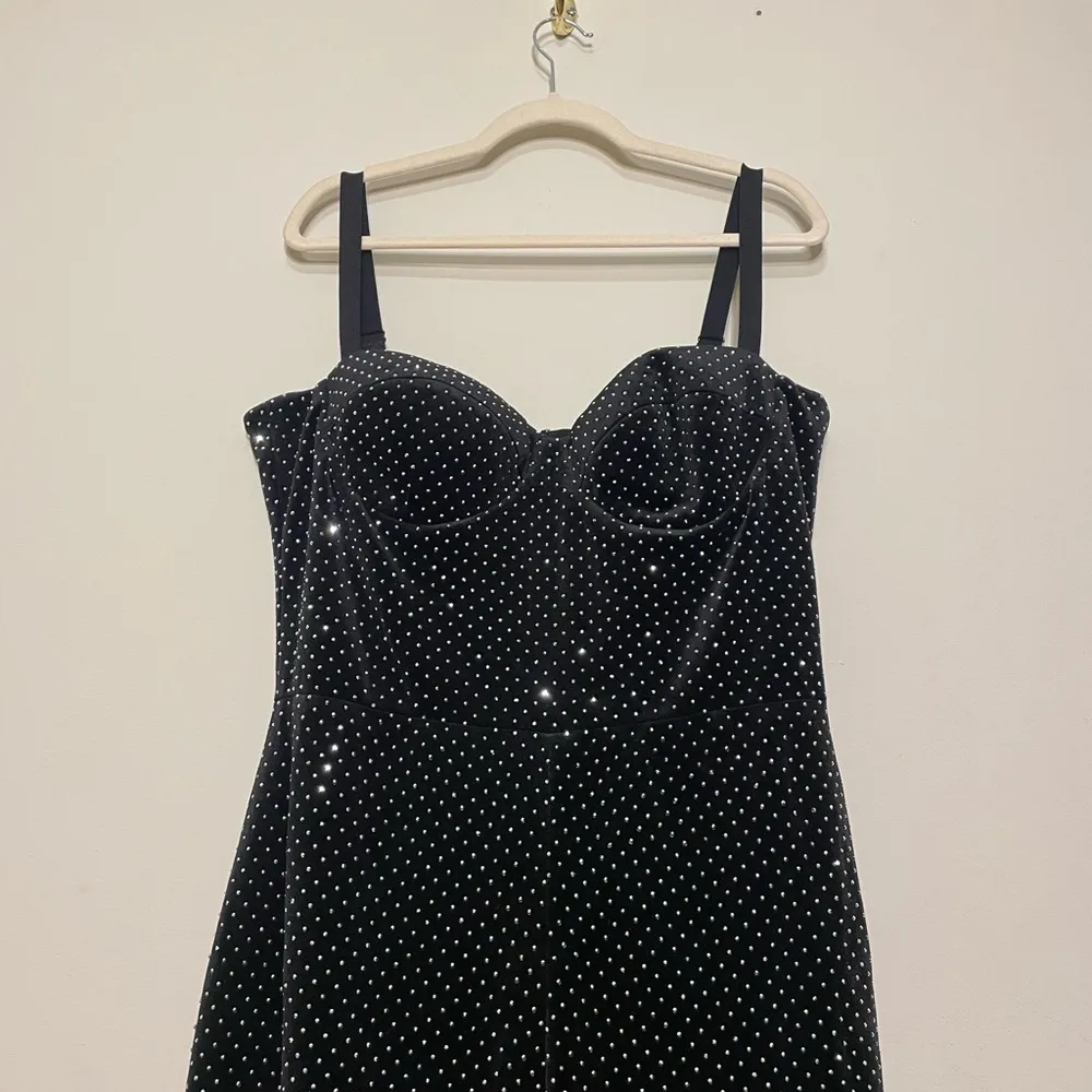 NADINE MERABI Roxanne Crystal Velvet Flare Leg Jumpsuit Black Size XL - Image 7