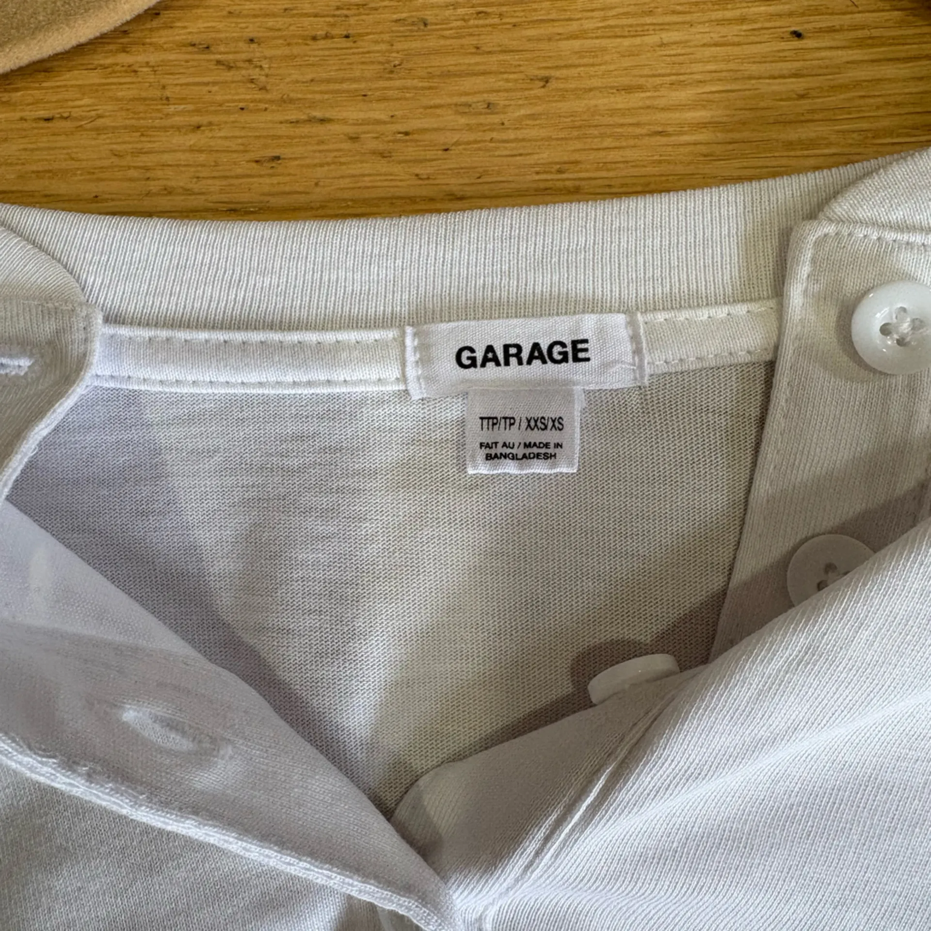 Garage oversized white long sleeve - Image 2