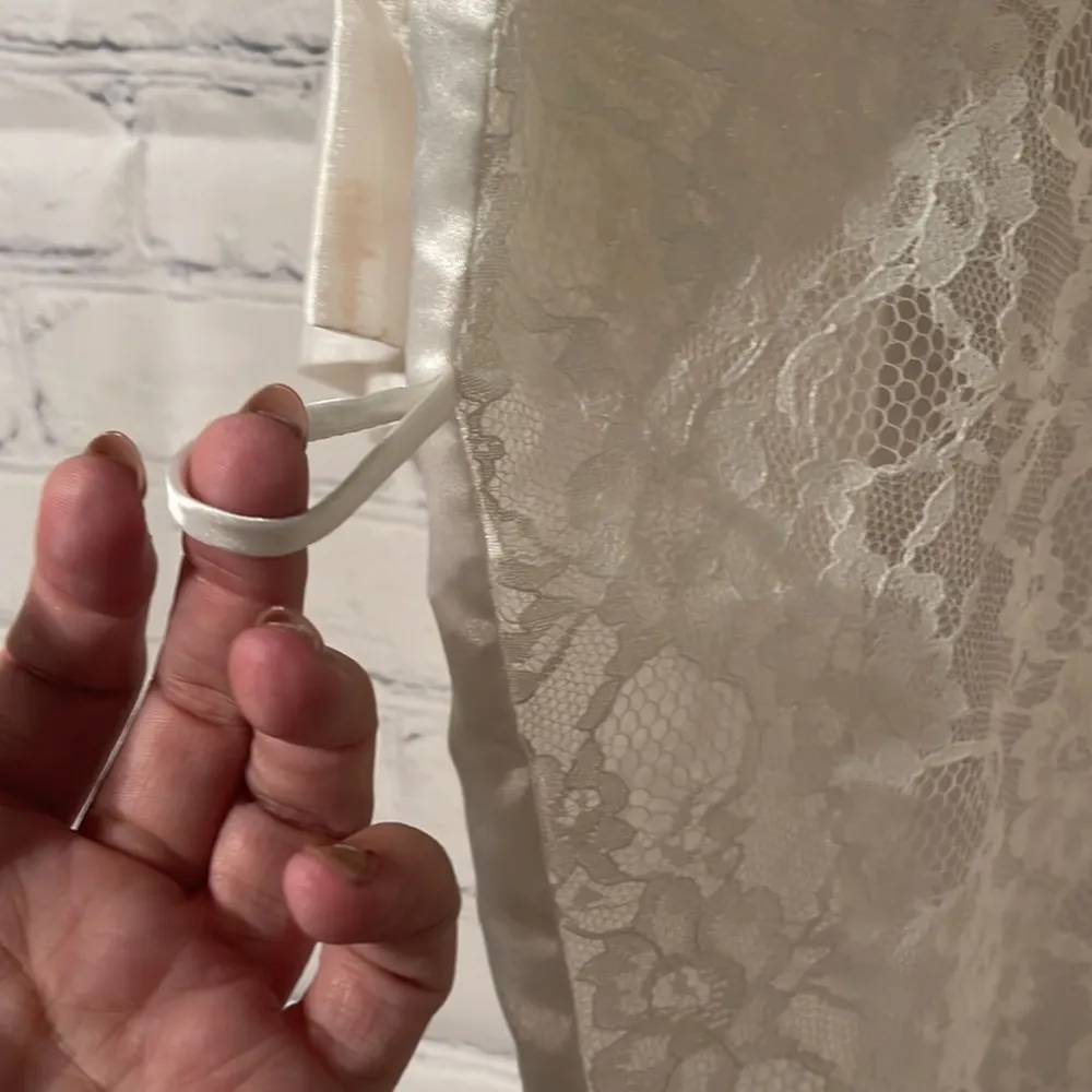 Victoria’s Secret Vintage Gold Label off white robe OSFA lace inserts - Image 8