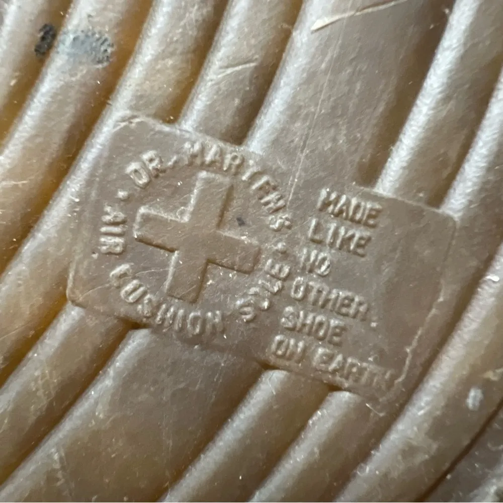 Vintage Dr. Martens Brown Leather Wingtip Oxfords size 6 air ware preppy grunge - Image 14