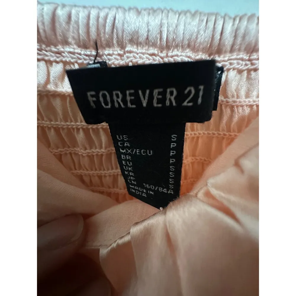 Forever 21 Baby Pink Cropped Tank Adjustable Length Silky Night Club Top - Image 3