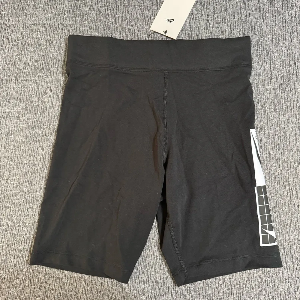 Nike Sportswear High Rise Bike Shorts - Image 2