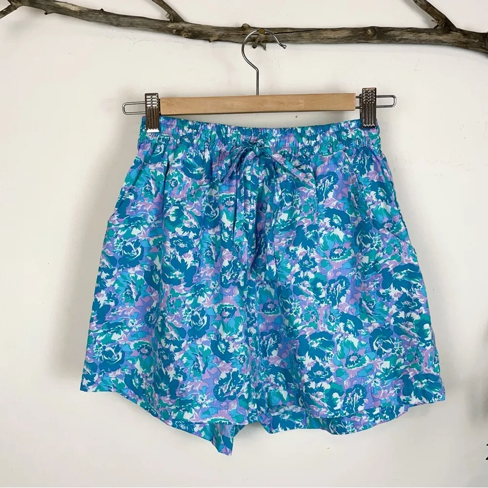 Lusana Donovan Shirt & Short Set in Alice Blue Floral - Image 6