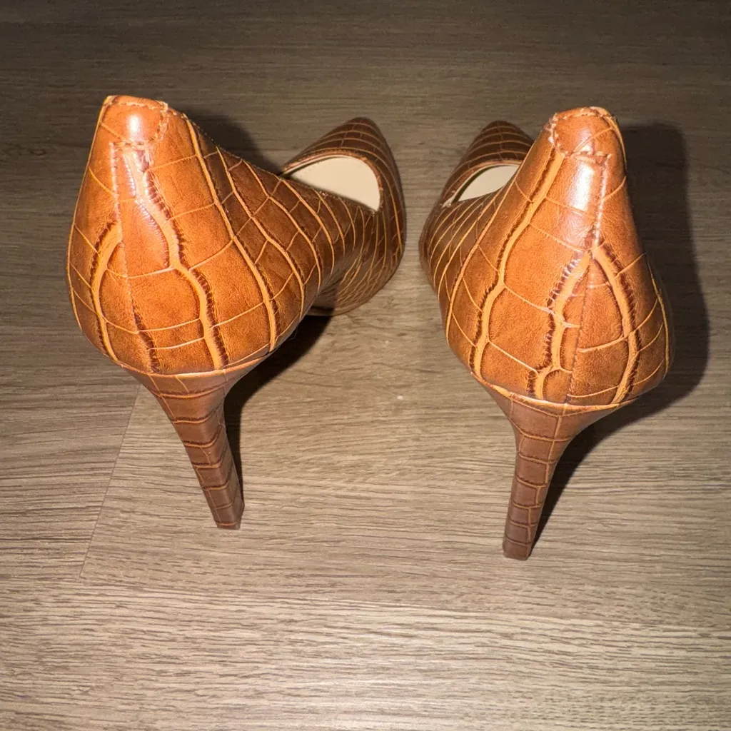New Nine West Tatiana Pointy Toe Crocodile Embossed Leather Pumps Heels Size 7 - Image 5
