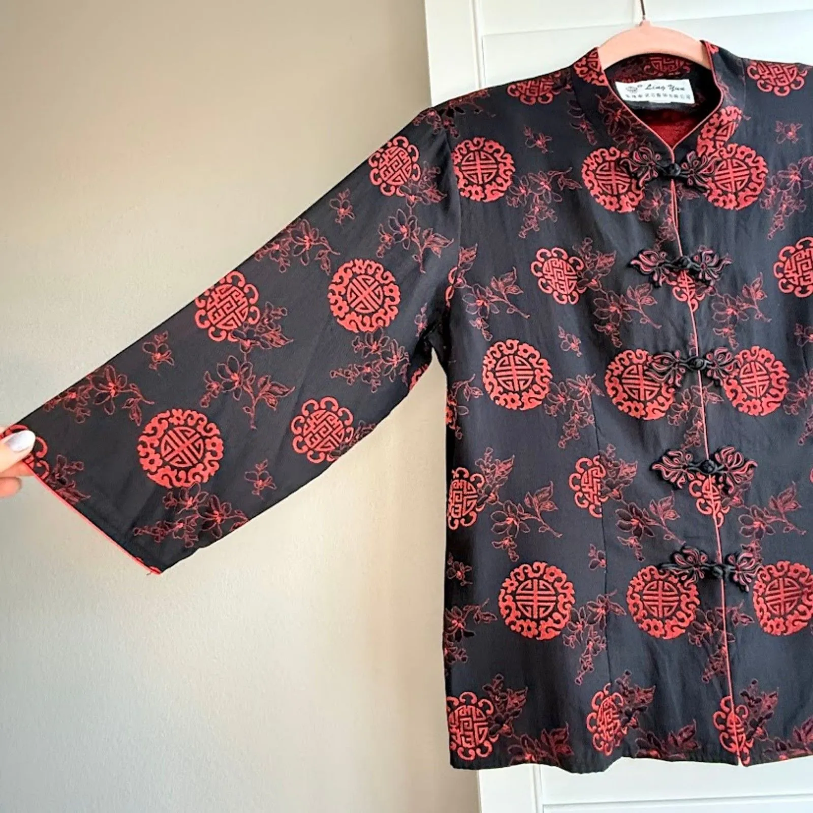 Vintage Chinese Black & Red Brocade Frog Closure Mandarin Collar Jacket Size M - Image 6