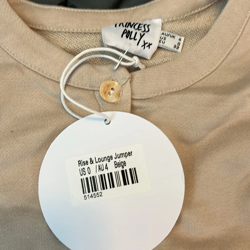 Princess Polly Rise & Lounge Cropped Henley Sweatshirt Beige Size 0 NWT - Image 6