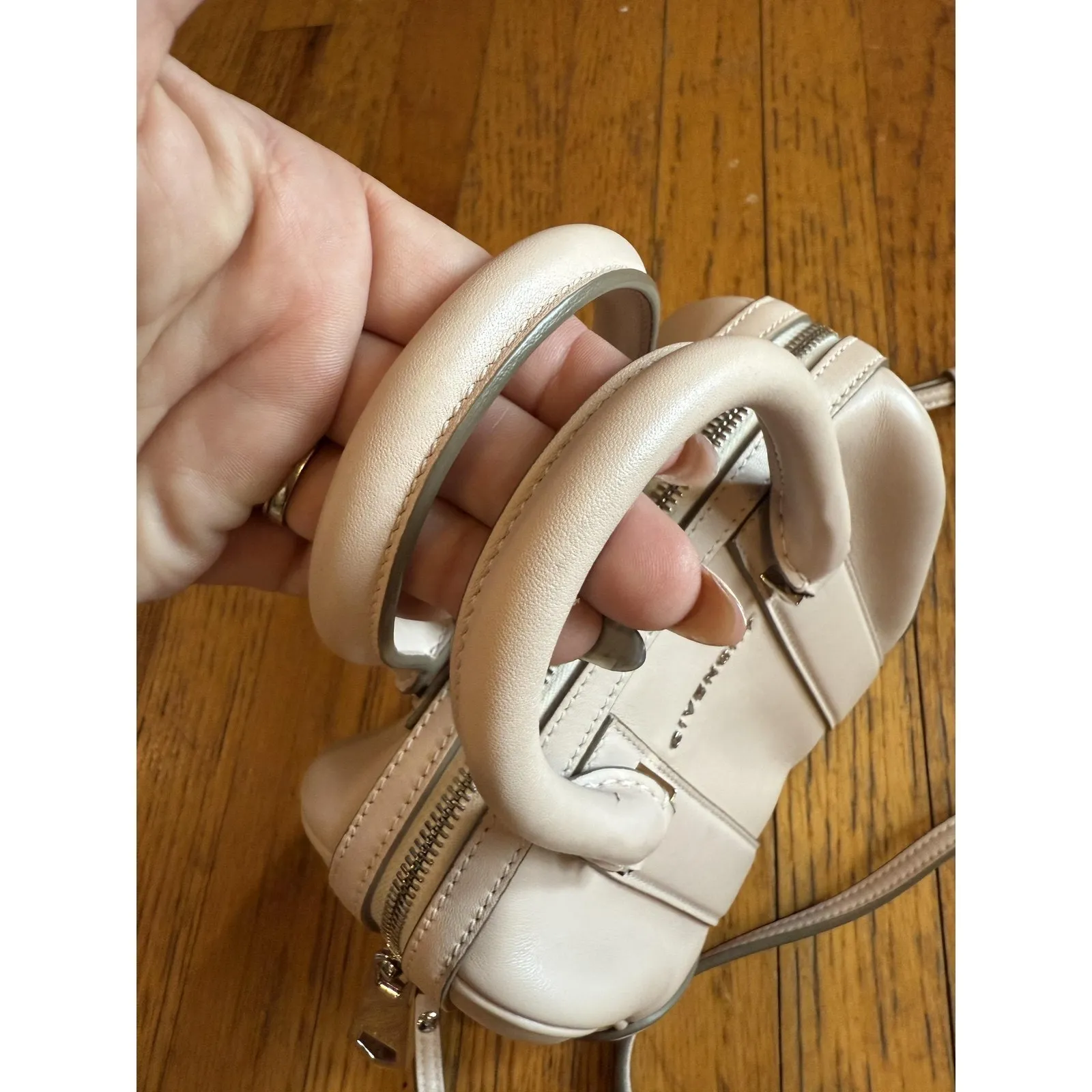 Givenchy Lucrezia Mini Satchel Womens Blush Leather Crossbody Made in Italy - Image 5