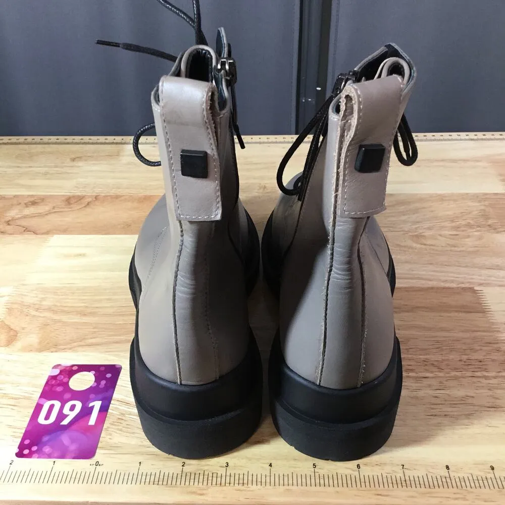 C La Canadienne Women's 7.5 Grey Italian Leather Lace - Image 5