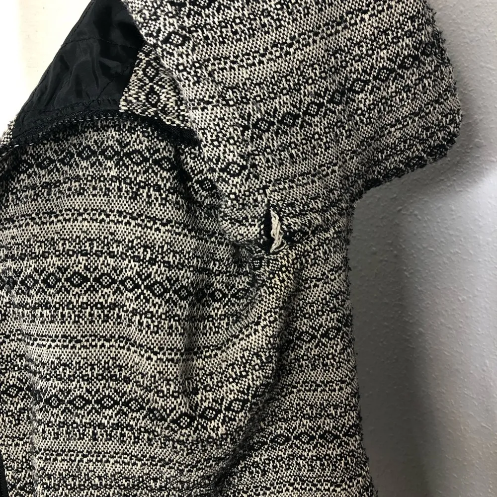 Jack by BB Dakota Jacquard Jacket with Faux Fur Hood size L - Image 7