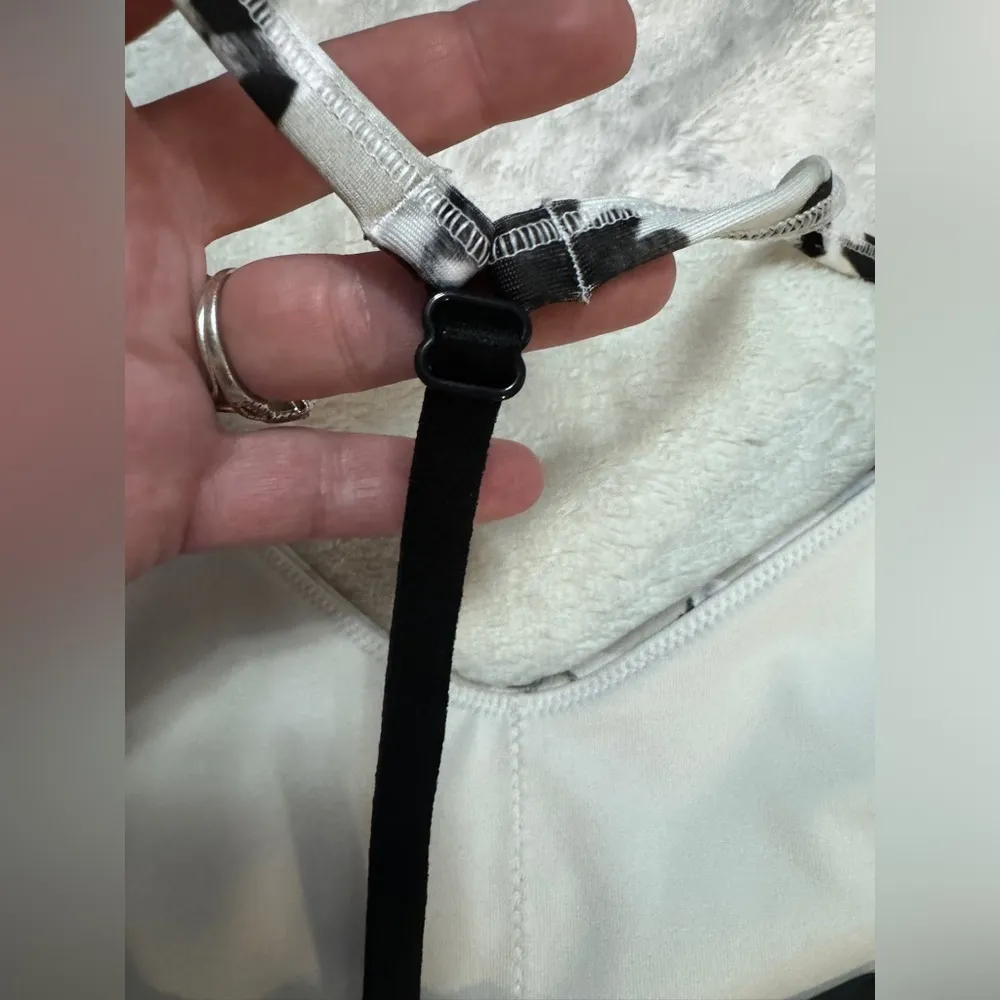 Nike  Indy Training Light Support Sports Bra, M - Image 4