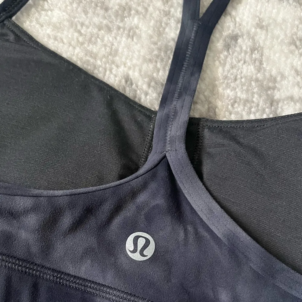 Lululemon  Flow Y Bra Nulu *Light Support, B/C Cup - Image 4