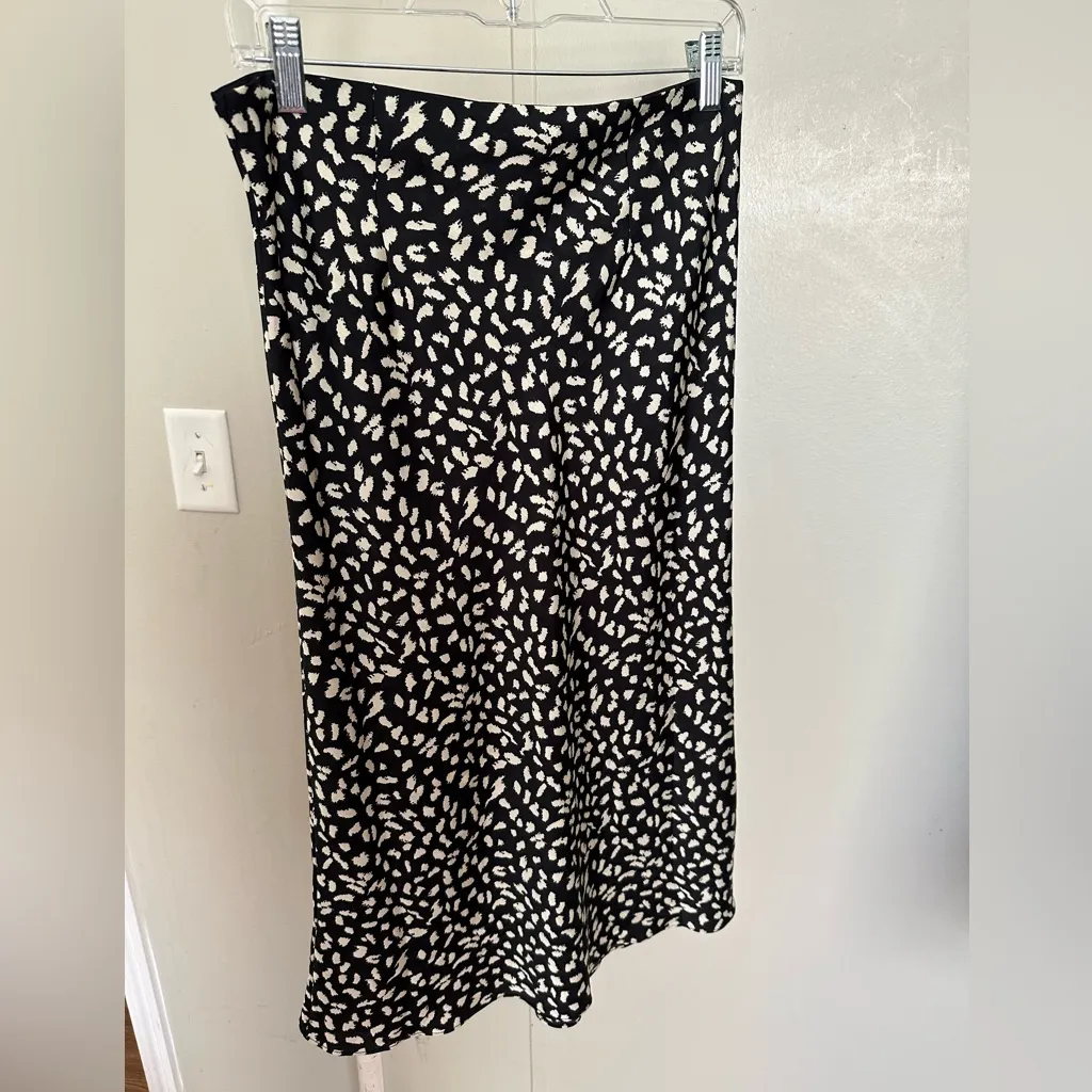 Hey You Black and White Dalmatian Print Silky Midi Skirt Size Medium HYBW - Image 3