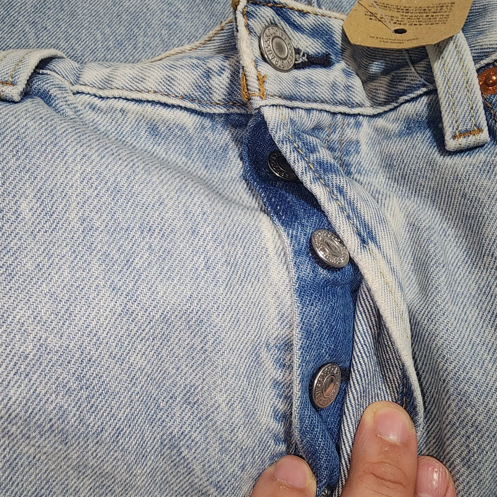 Levi's skirt waist 31'' button-fly - Image 8