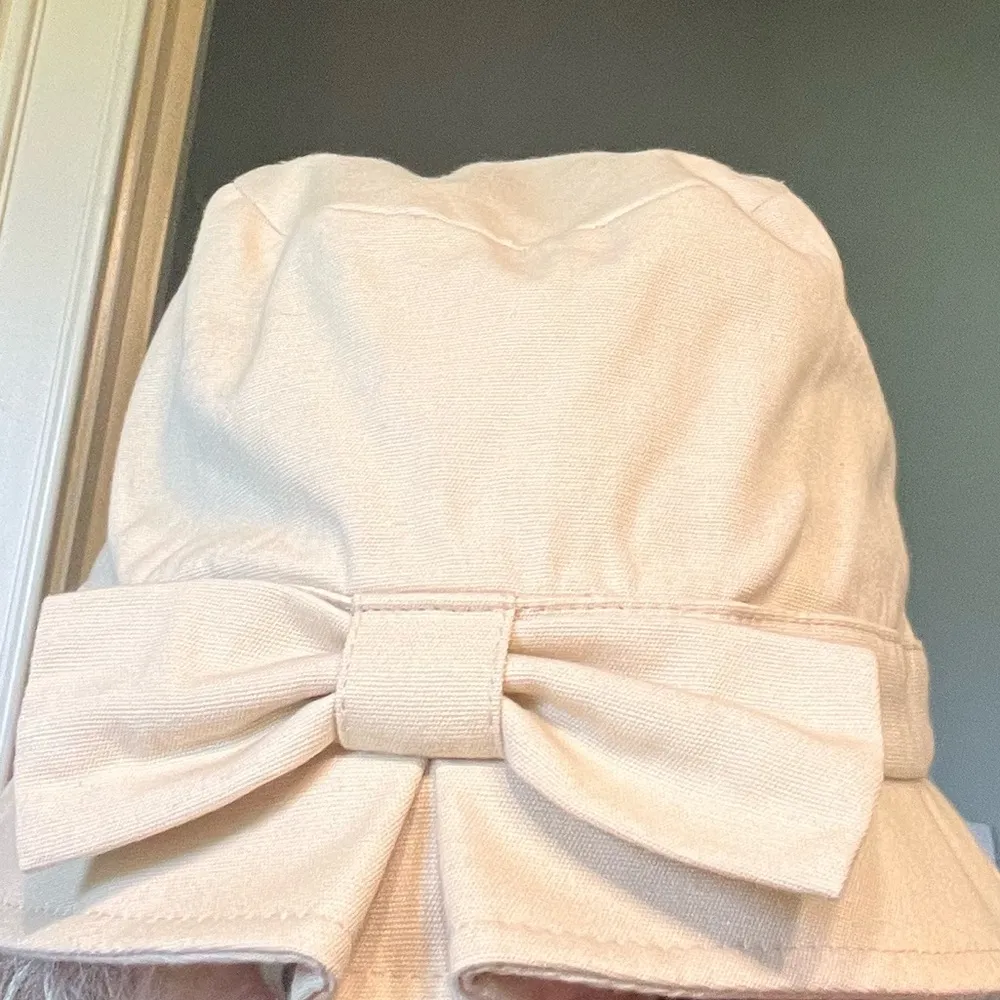 Talbots  Beige Bucket Hat with Bow - Image 3