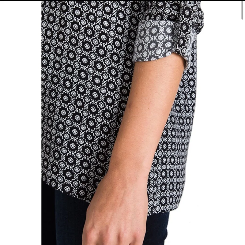 Soft Joie Wyoming B top Caviar Black Size M - Image 4