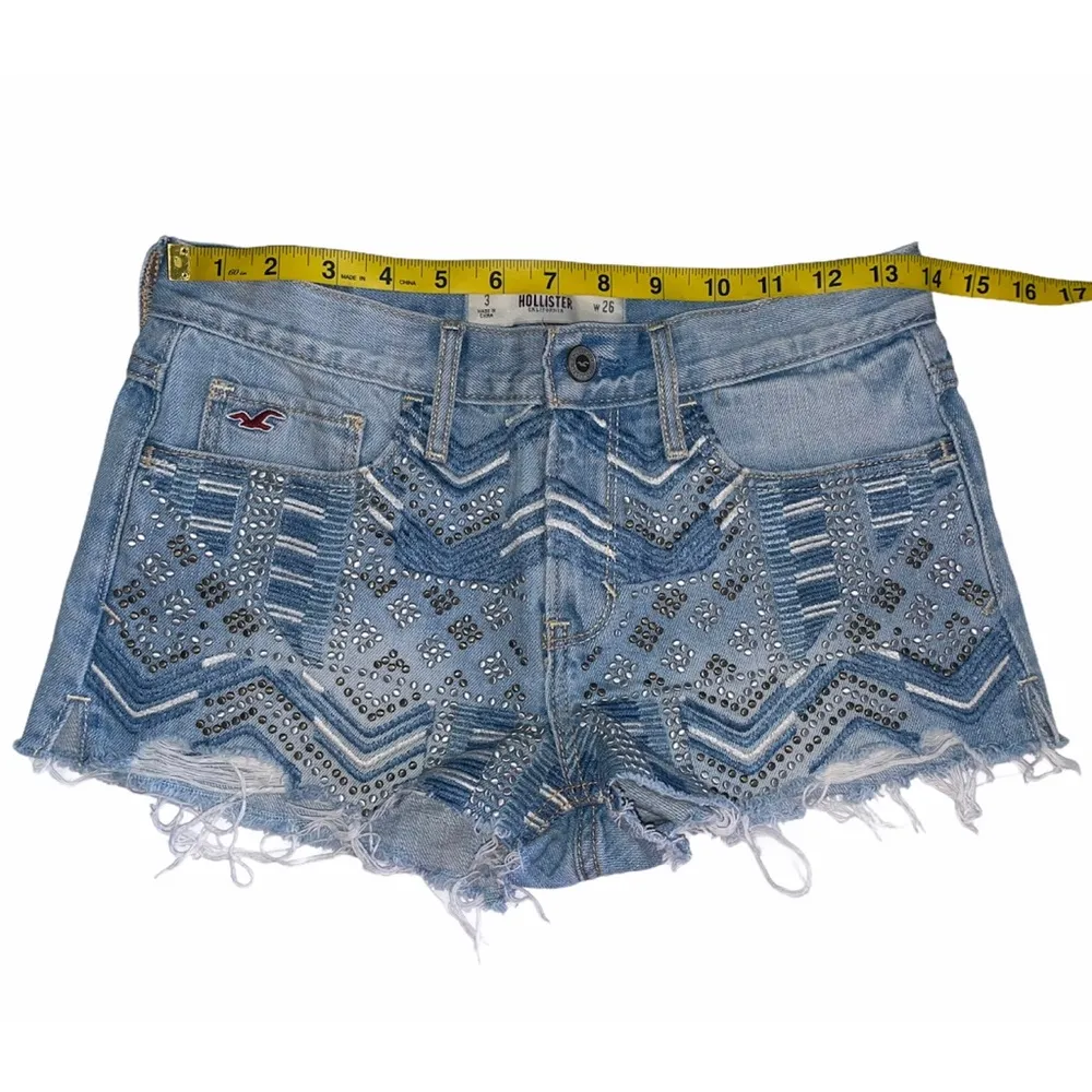 Hollister Studded Embroidered Jean Shorts Sz 3/26 - Image 5
