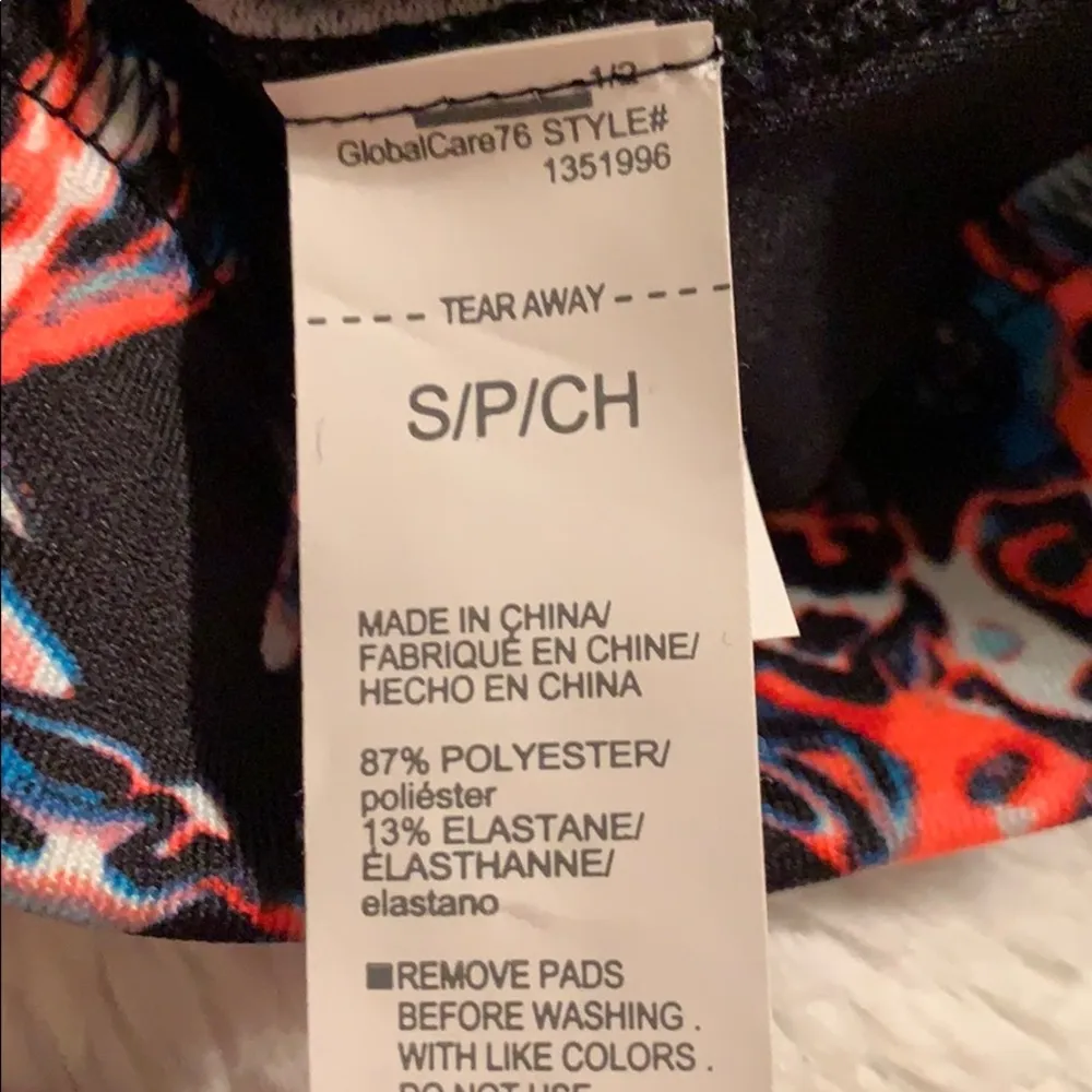 Under Armour Cross-Back Sports Bra - Image 13