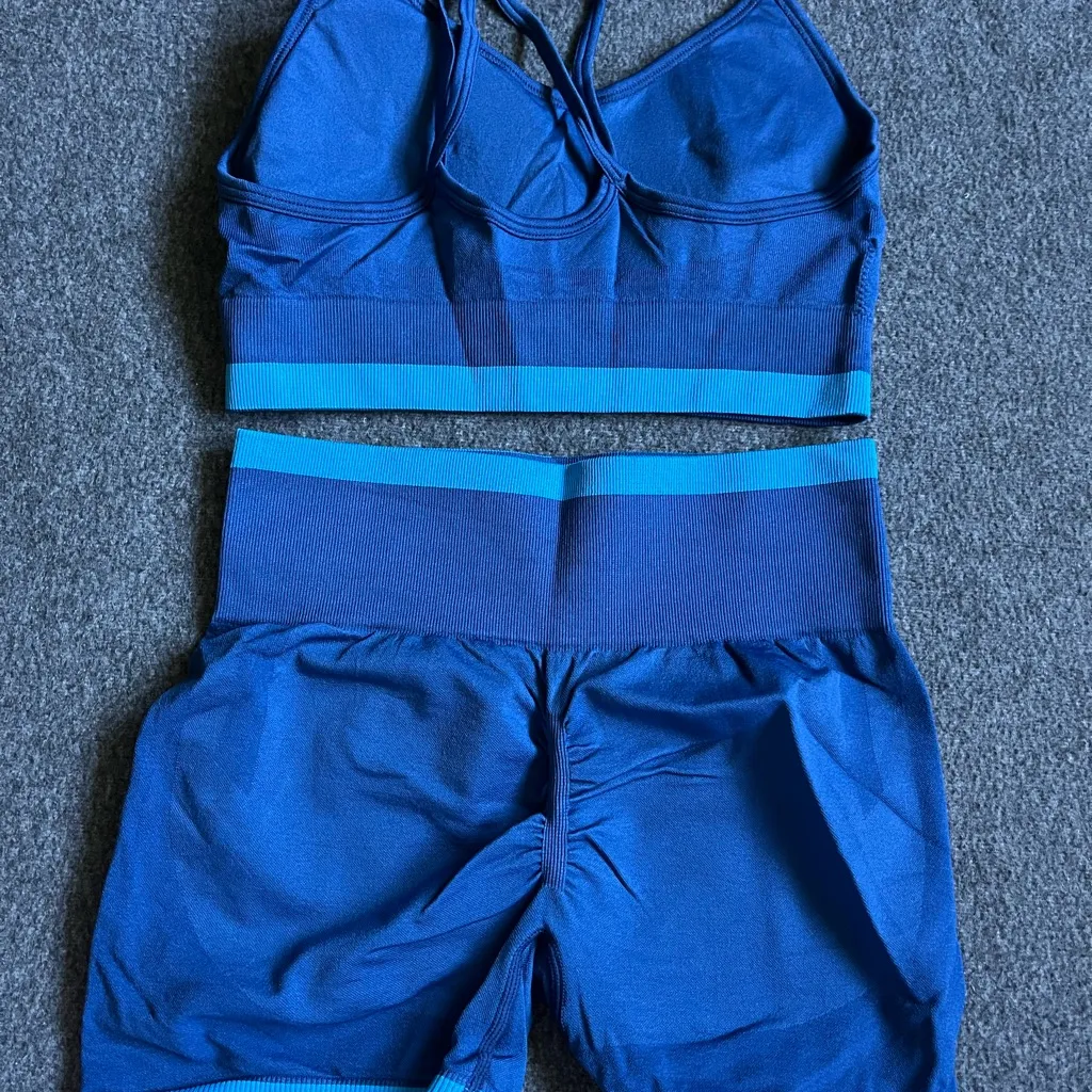 Women’s 2 - Image 5