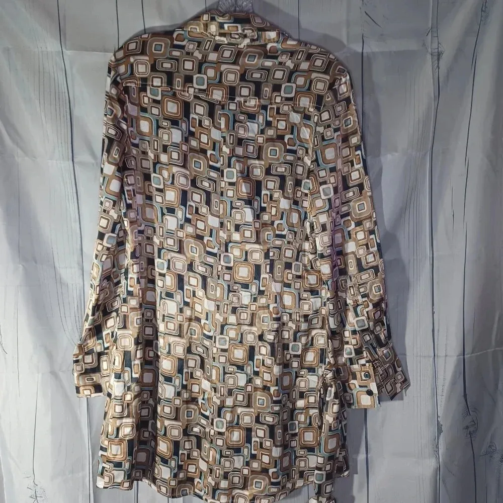 Unique Spectrum long-sleeved top - Image 8