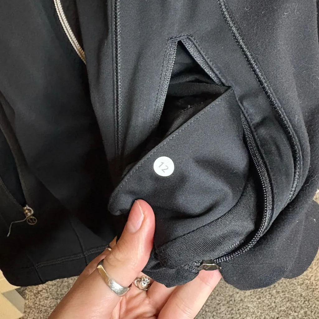 Lululemon  Run Stay On Course Jacket Black Size 12 - Image 6