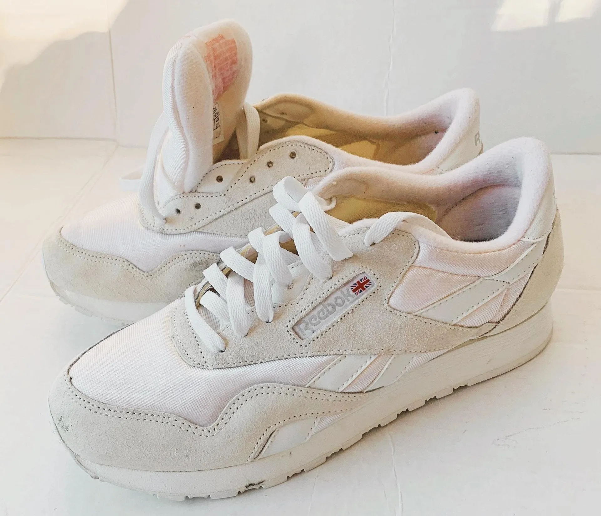 Reebok classic nylon white & grey trainers Size 9 - Image 2