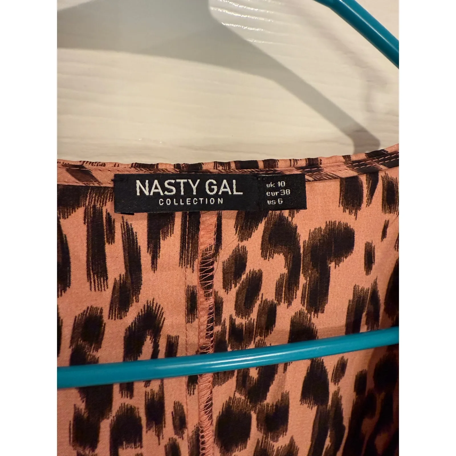 Nasty Gal Leopard Print Mini Dress Long Sleeve‎ V Neck Pink Black Size 6 - Image 3