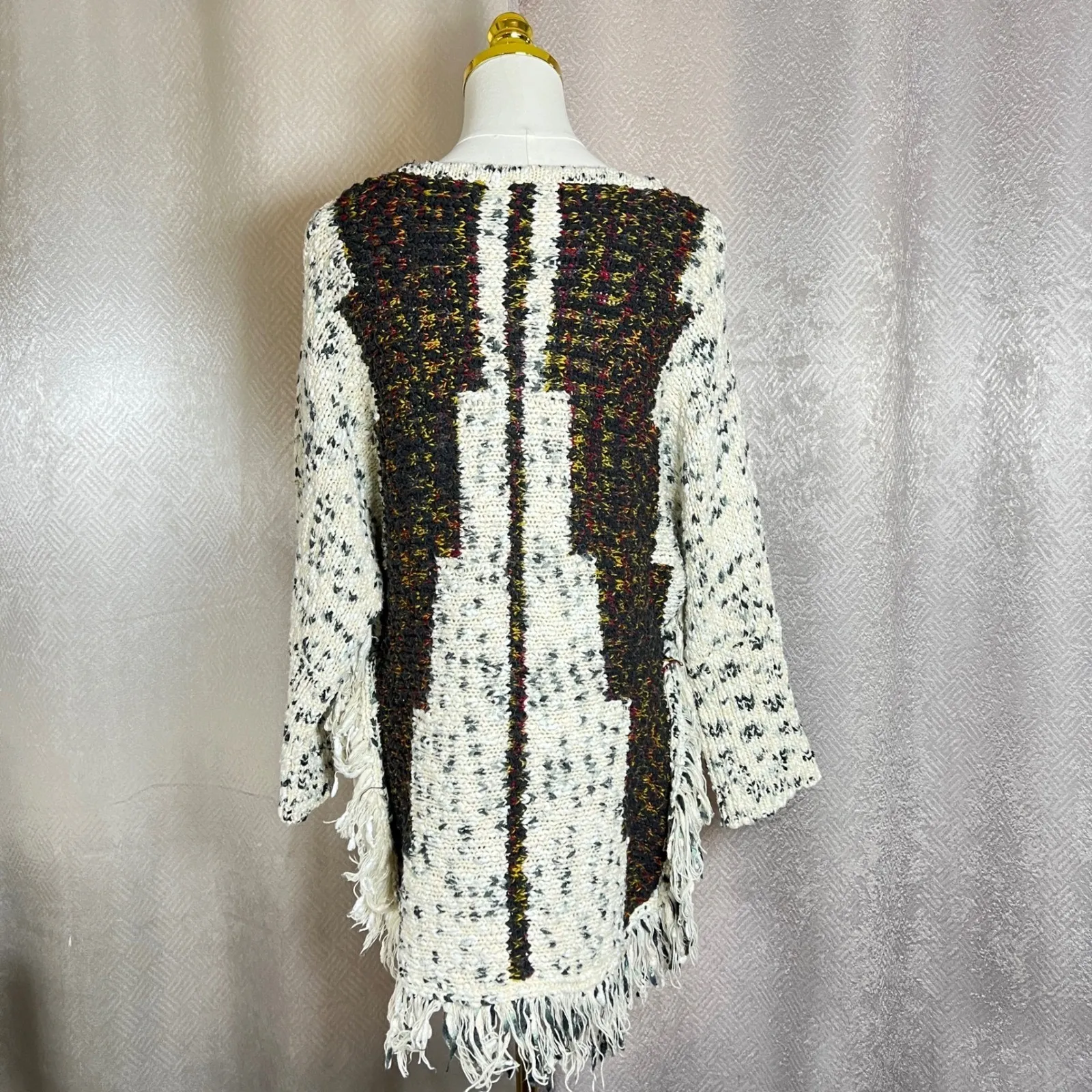 Selfie Couture Trendology Knit Fringe Poncho Sweater XS/S Bohemian Multicolor - Image 4