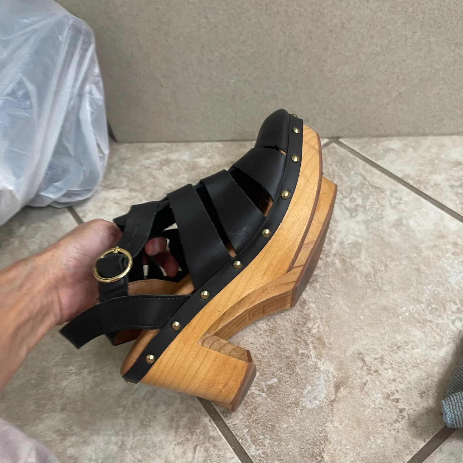 Anthropology Black Leather Clog Platform Sandals Wood Heel Sz 7 Strappy woens - Image 3