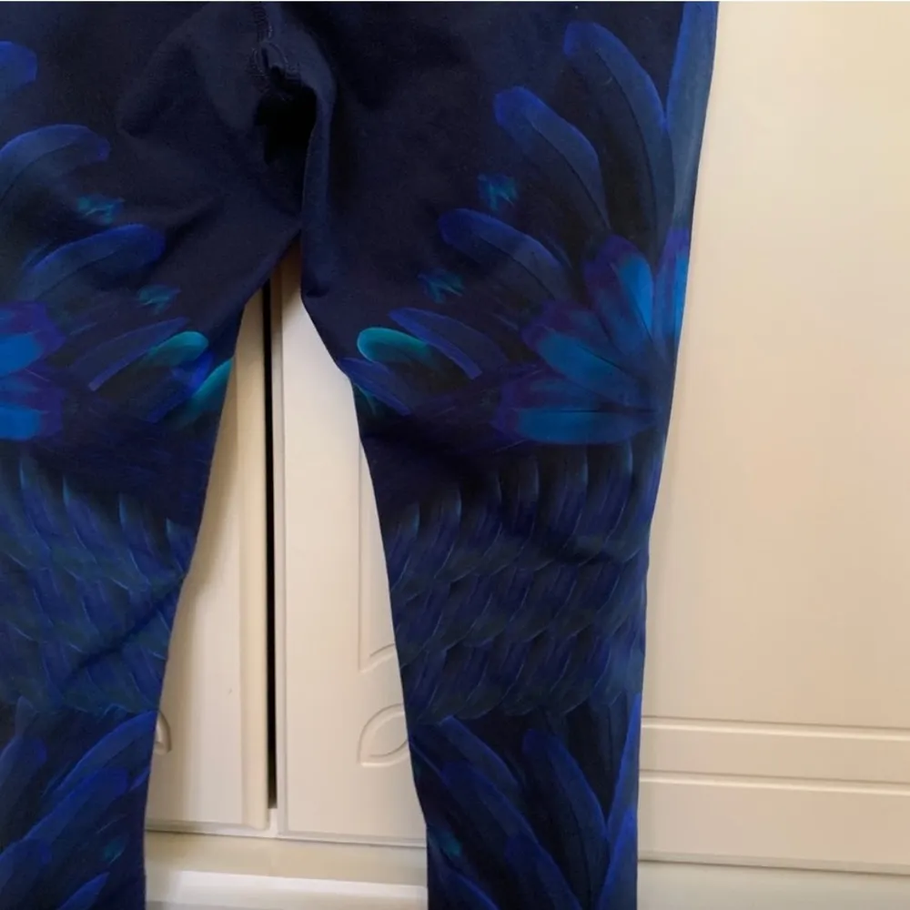 ALO Yoga Women's Airbrush Feather Leggings - Image 4