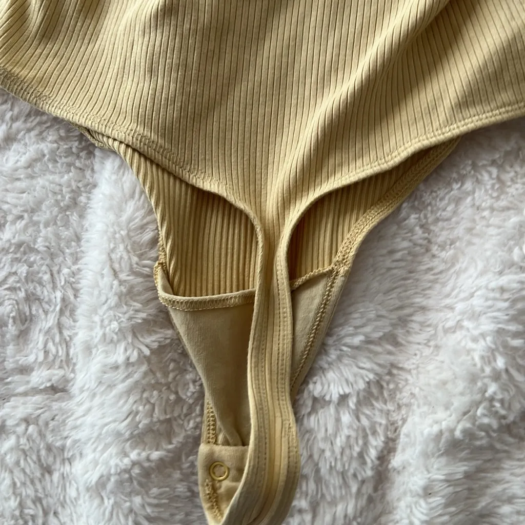 Aritzia Yellow Charlotte Bodysuit Yellow - Image 4