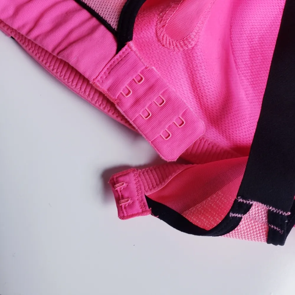 Victoria's Secret Sport Lined Criss Cross Racerback Sports Bra - Image 7