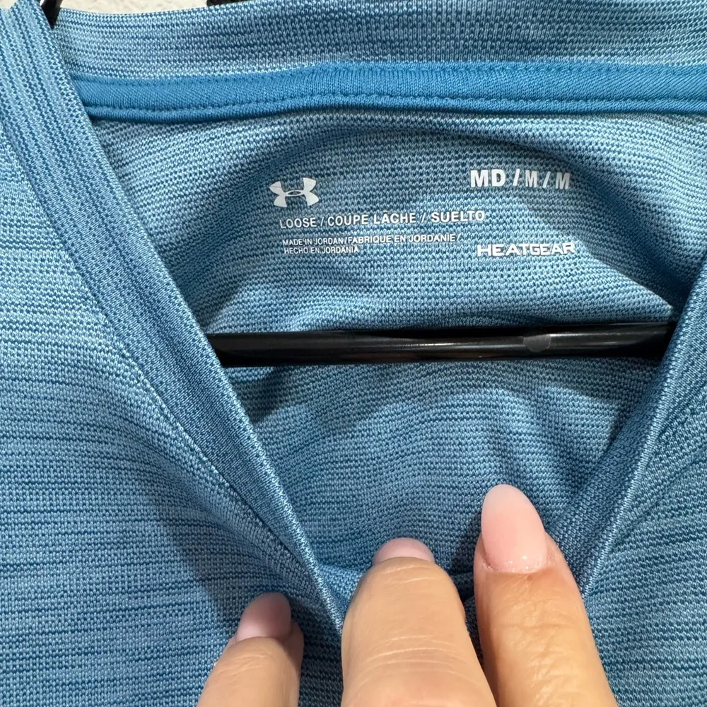 Under Armour Women's Blue T-Shirt - Image 2