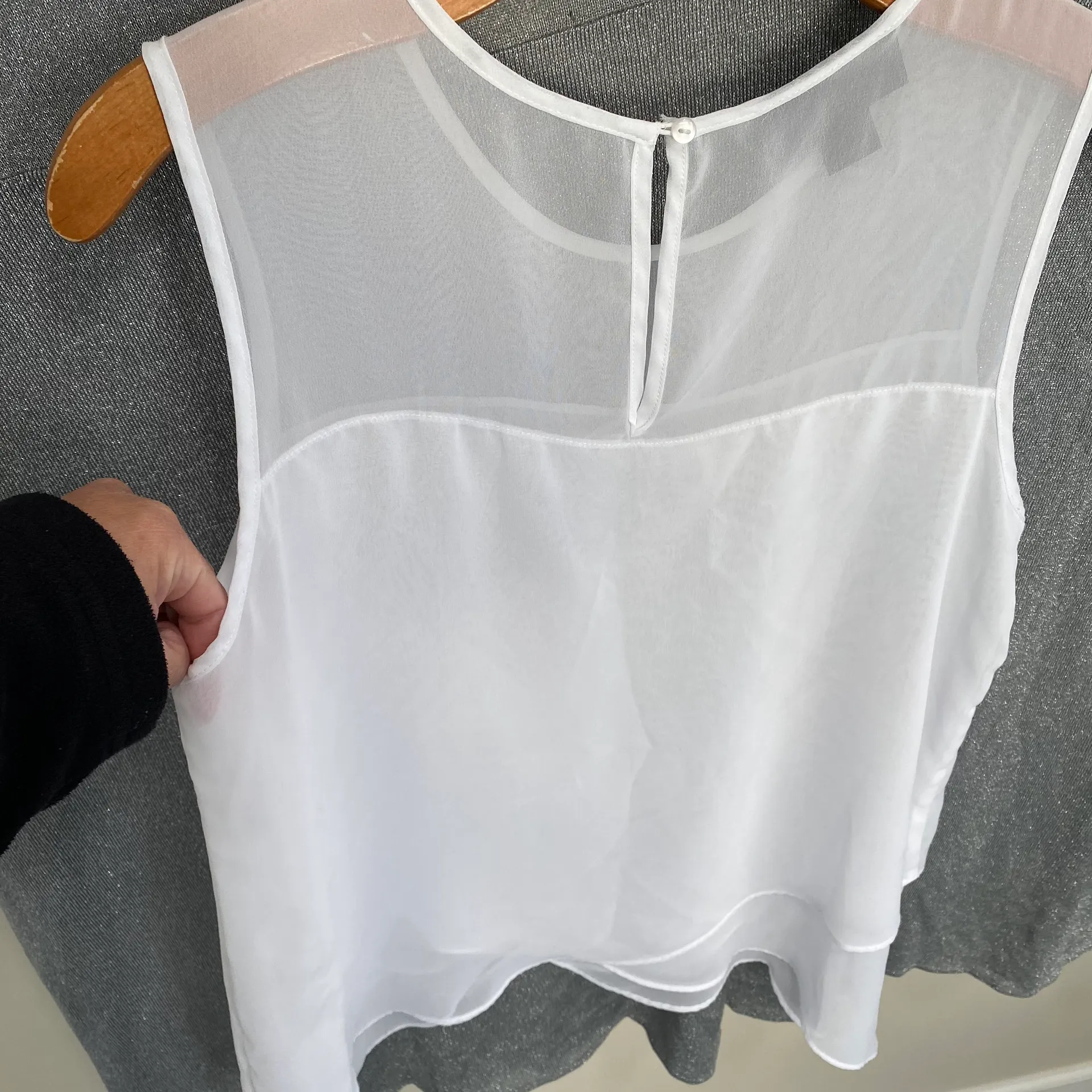 White Top Sleeves M - Image 8