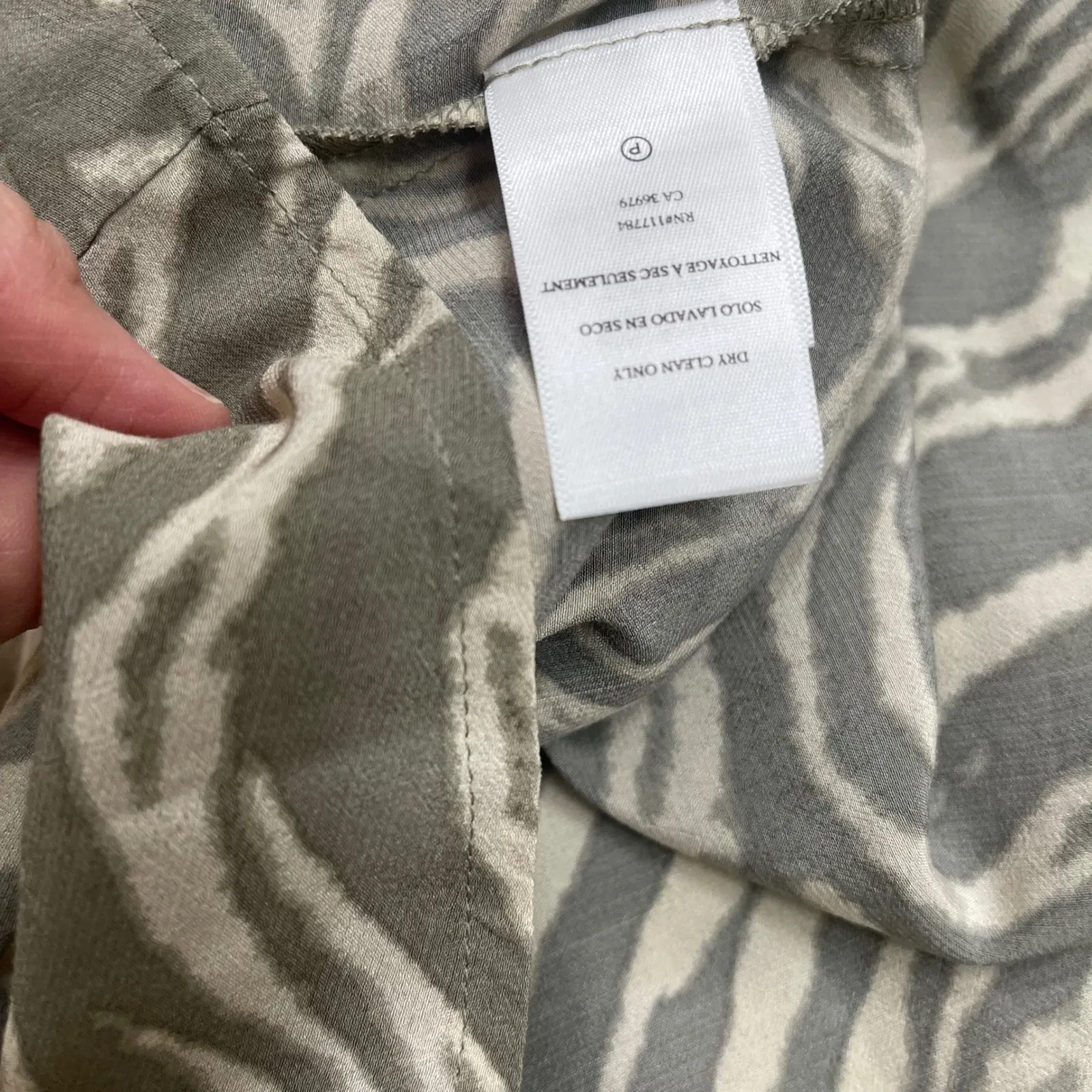 Rails Safari Wild Cat Jasmine DressSmocked Long Sleeve V-Neck Mini Green XS EUC - Image 8