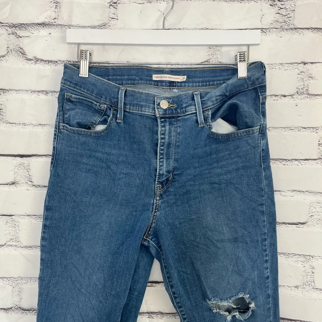 Levi’s 720 Super Skinny Jeans Dark Wash Distressed High Rise Women’s 31x30 Y2K - Image 5