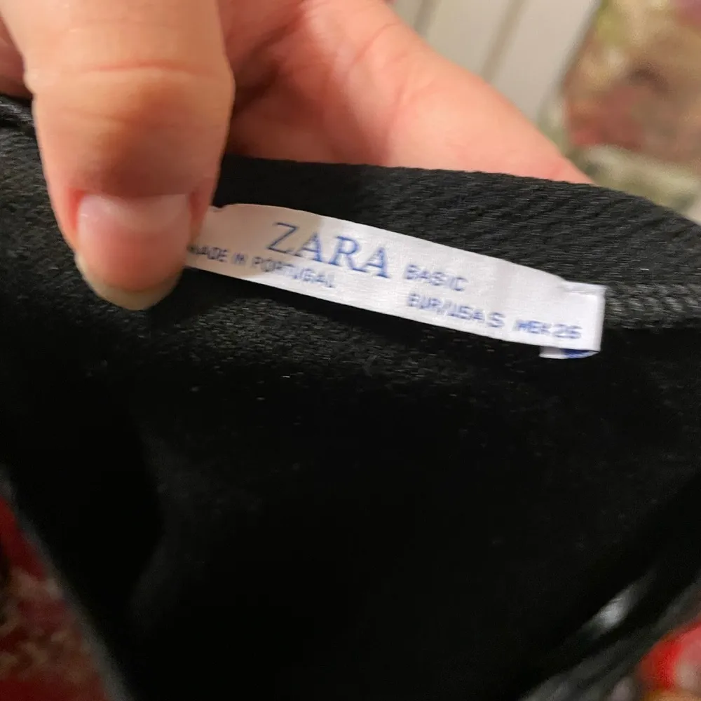 ZARA TAPESTRY GRAPHIC TEE - Image 5