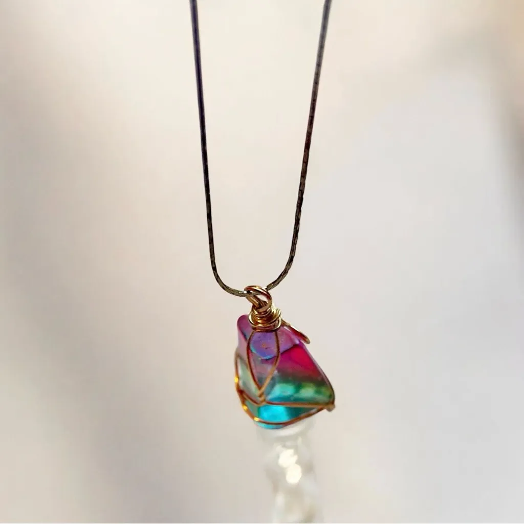Handmade Iridescent Rainbow Pendant Gold Tone Chain Necklace Boho Jewelry - Image 2