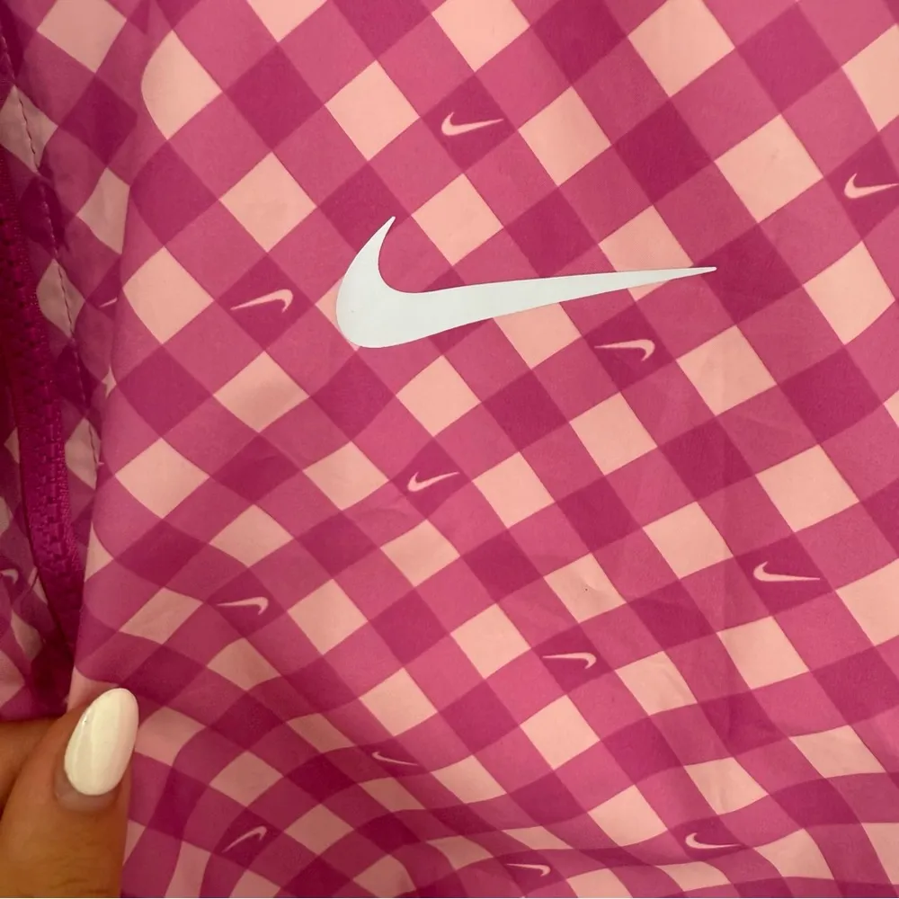 Nike Women’s Size XL Gingham Plaid Windbreaker Jacket Pink Sporty Activewear NWT - Image 3