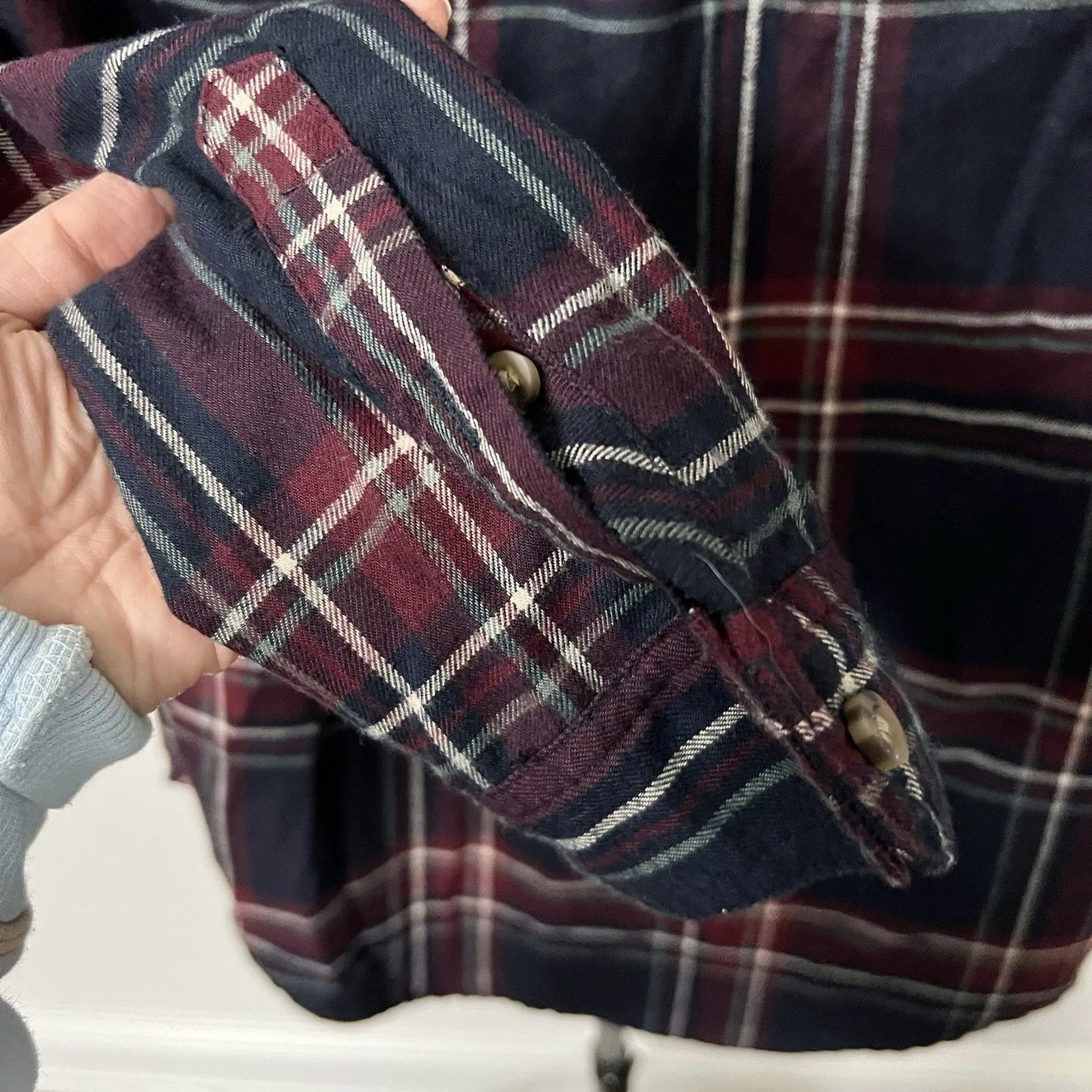 Abercrombie & Fitch Women’s Soft A & F Flannel Button Down Shirt EUC Burgundy - Image 5