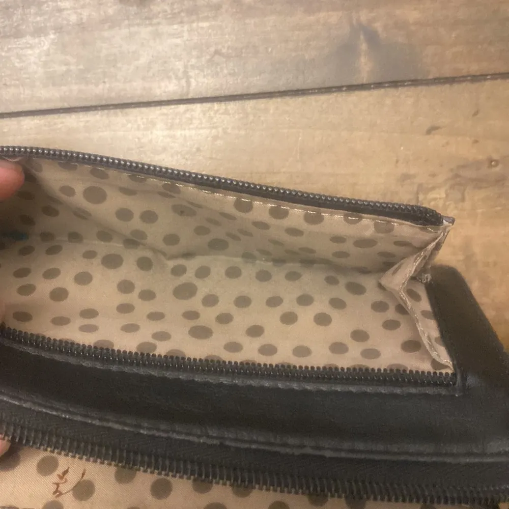 Relic‎ black leather wristlet wallet - Image 4