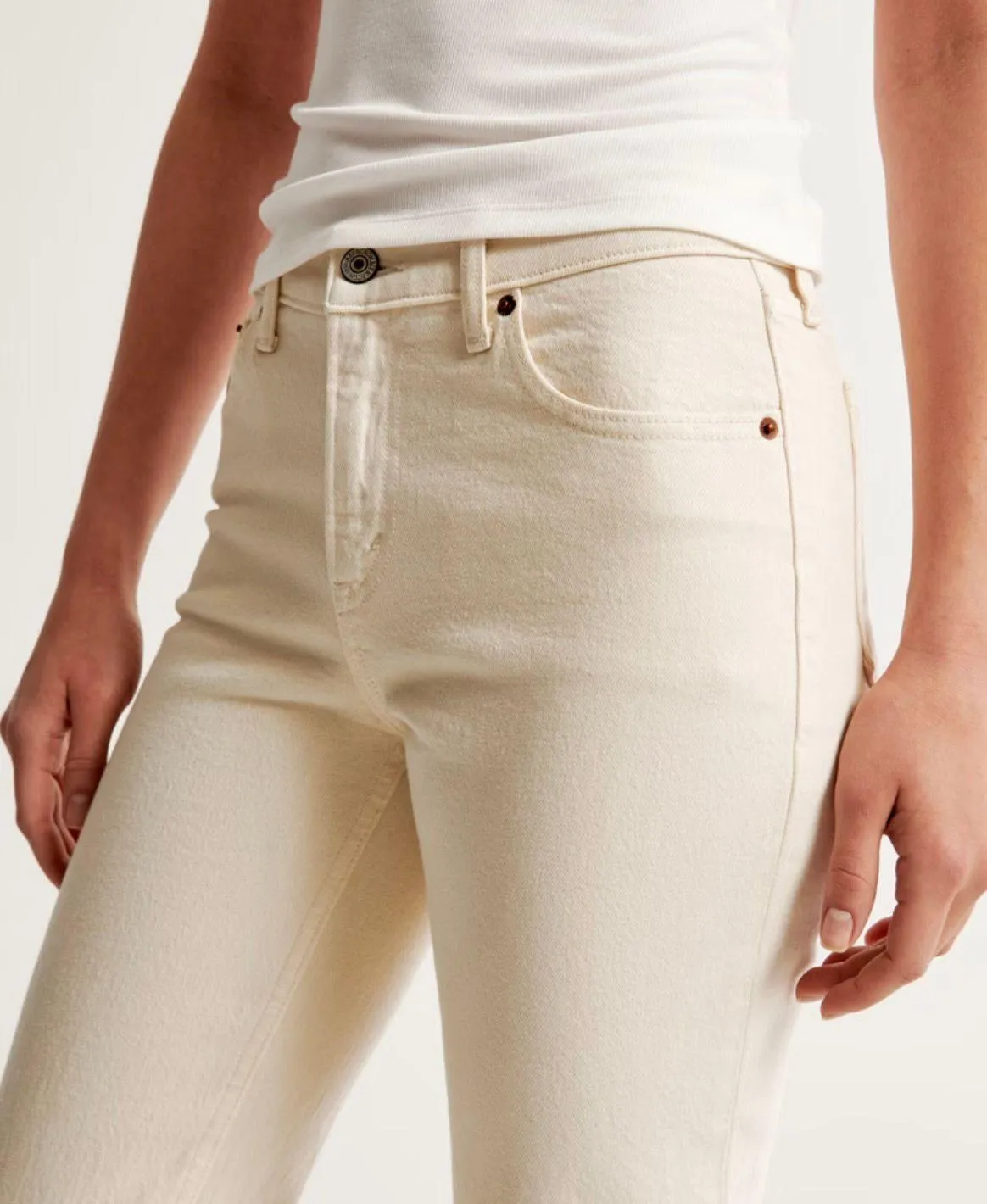 90’s Fit Jeans - Image 4