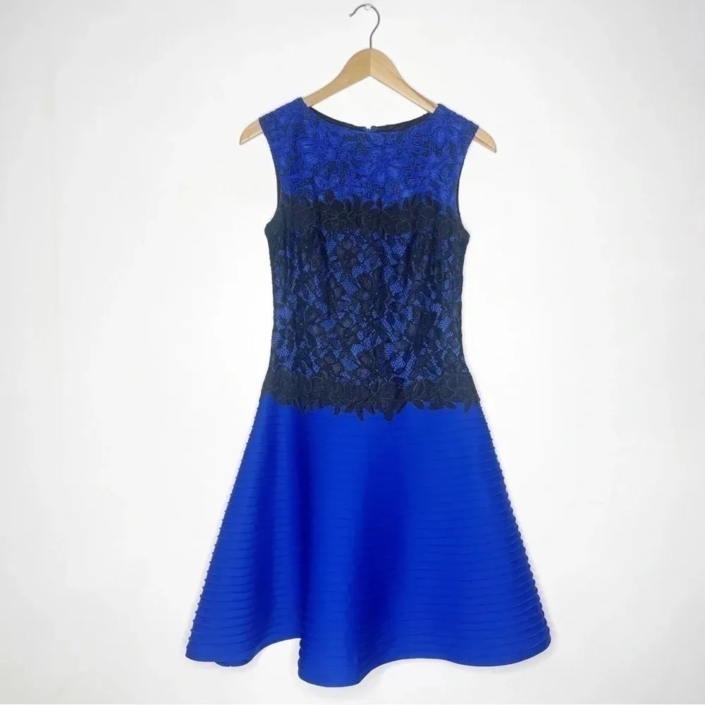 Tadashi Shoji PINTUCK NEOPRENE A-LINE DRESS WITH LACE DETAIL Size 4 - Image 6