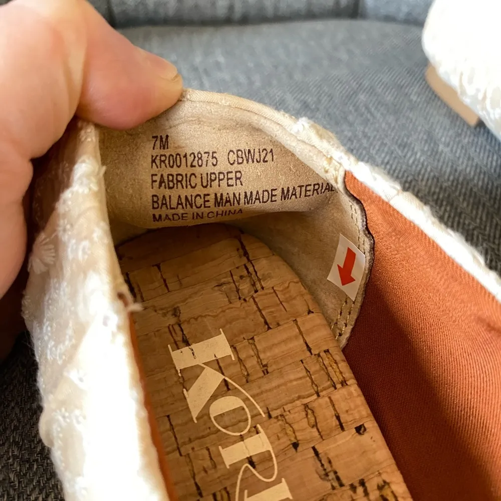 •Korks Palmer ballet flat NWOT• White Size 7 - Image 7