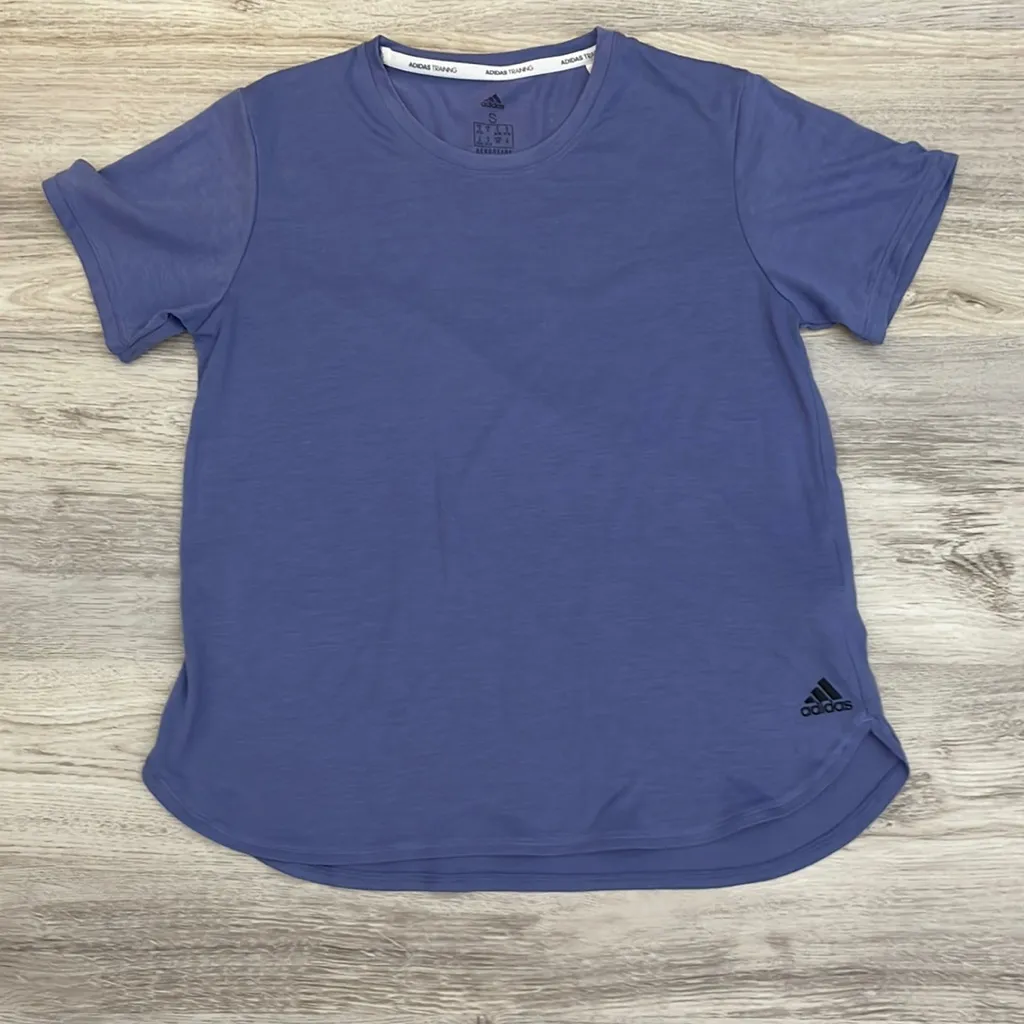 Adidas Purple Training Aeroready Short Sleeve Crew Neck Women's Tee Size Small - Image 5