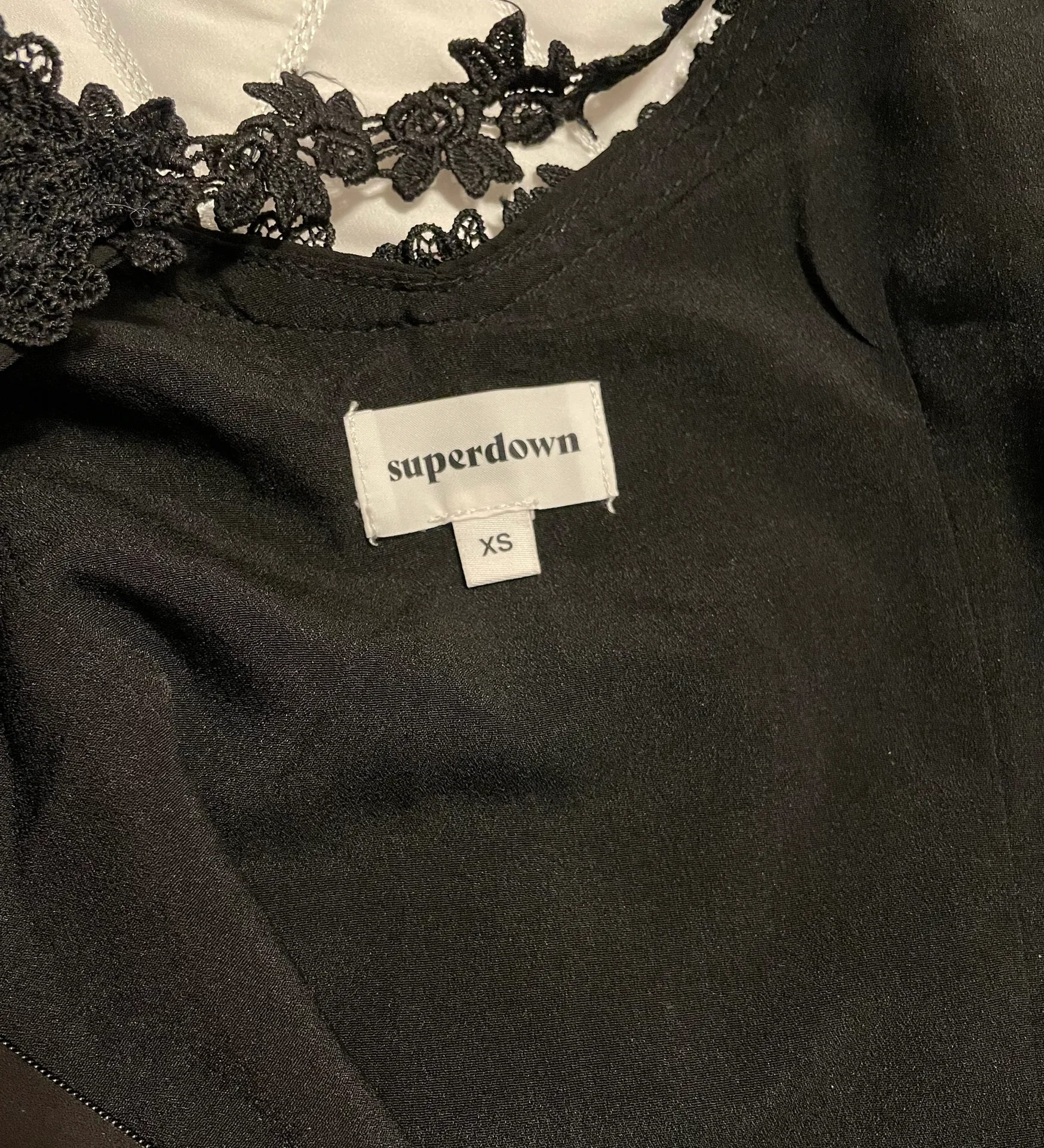 superdown BLACK MINI DRESS XS - Image 4