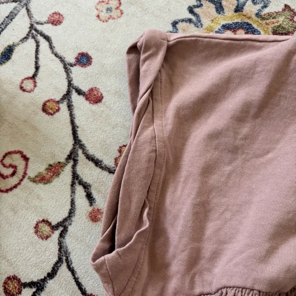 MABLE Light Mauve Nissa Smocked Short Sleeve Top Large Cropped Purple - Image 7