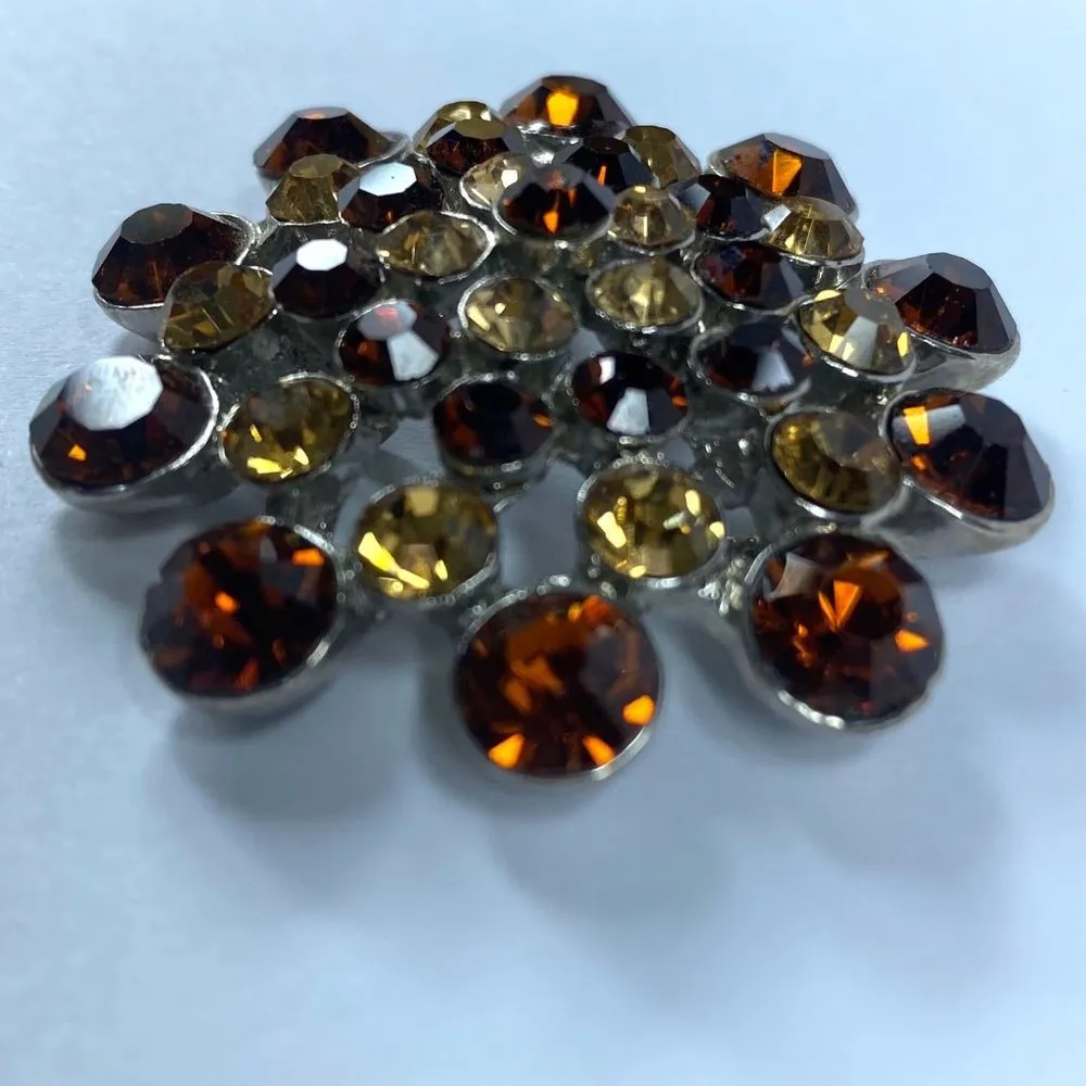 Pendant Shades Of Brown Gold Colors Vintage To Wear As A Necklace On Your Chain - Image 5