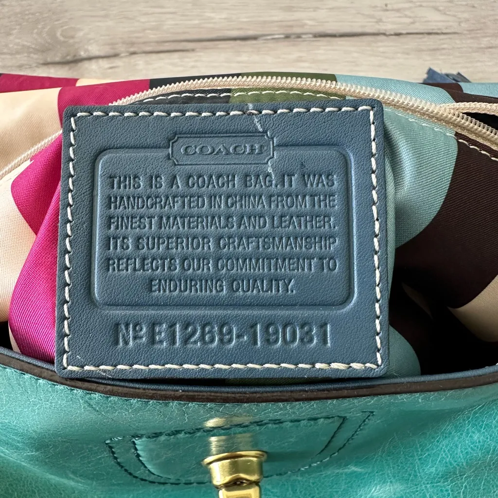 Coach Willis Legacy Colorblock Aqua/White 70th Anniversary Crossbody EUC - Image 6