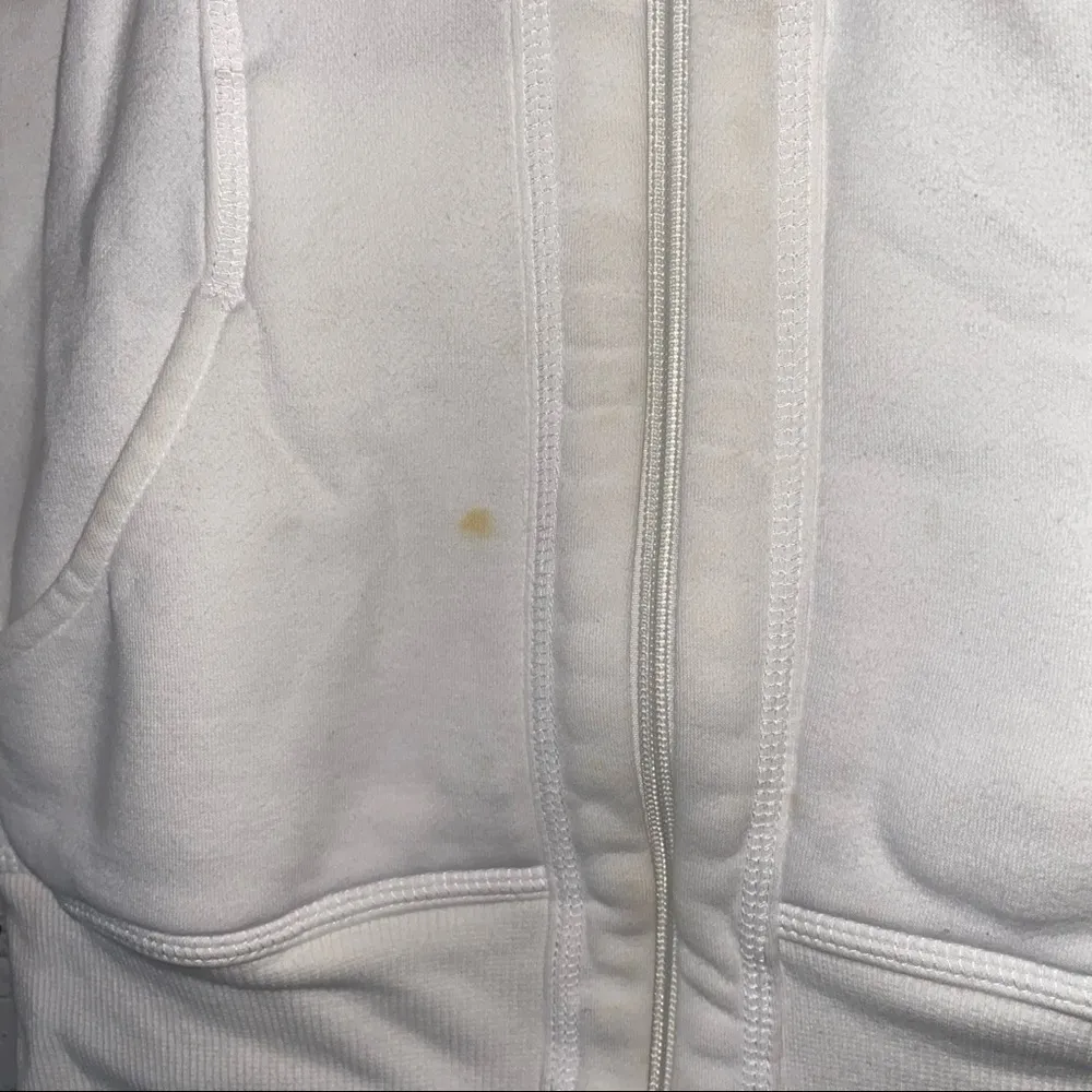 Reebok White Full Zip Hoodie Jacket with Design - Image 5