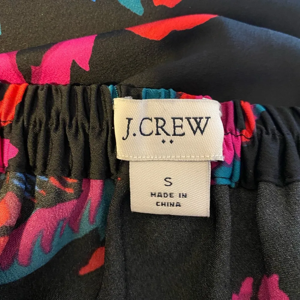 11-J.Crew Black Floral Skirt size small - Image 4